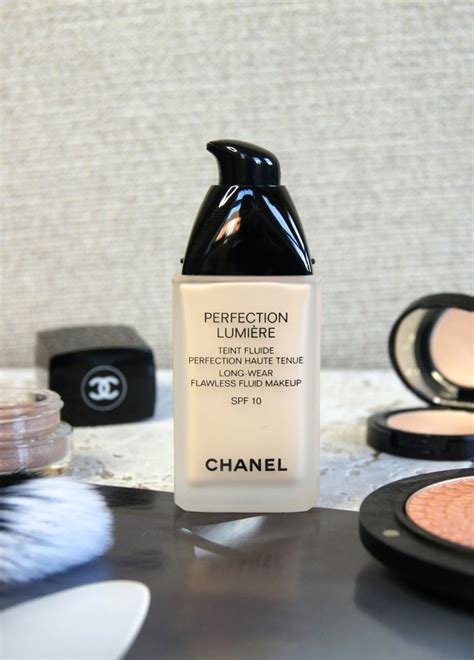 chanel perfection lumiere review